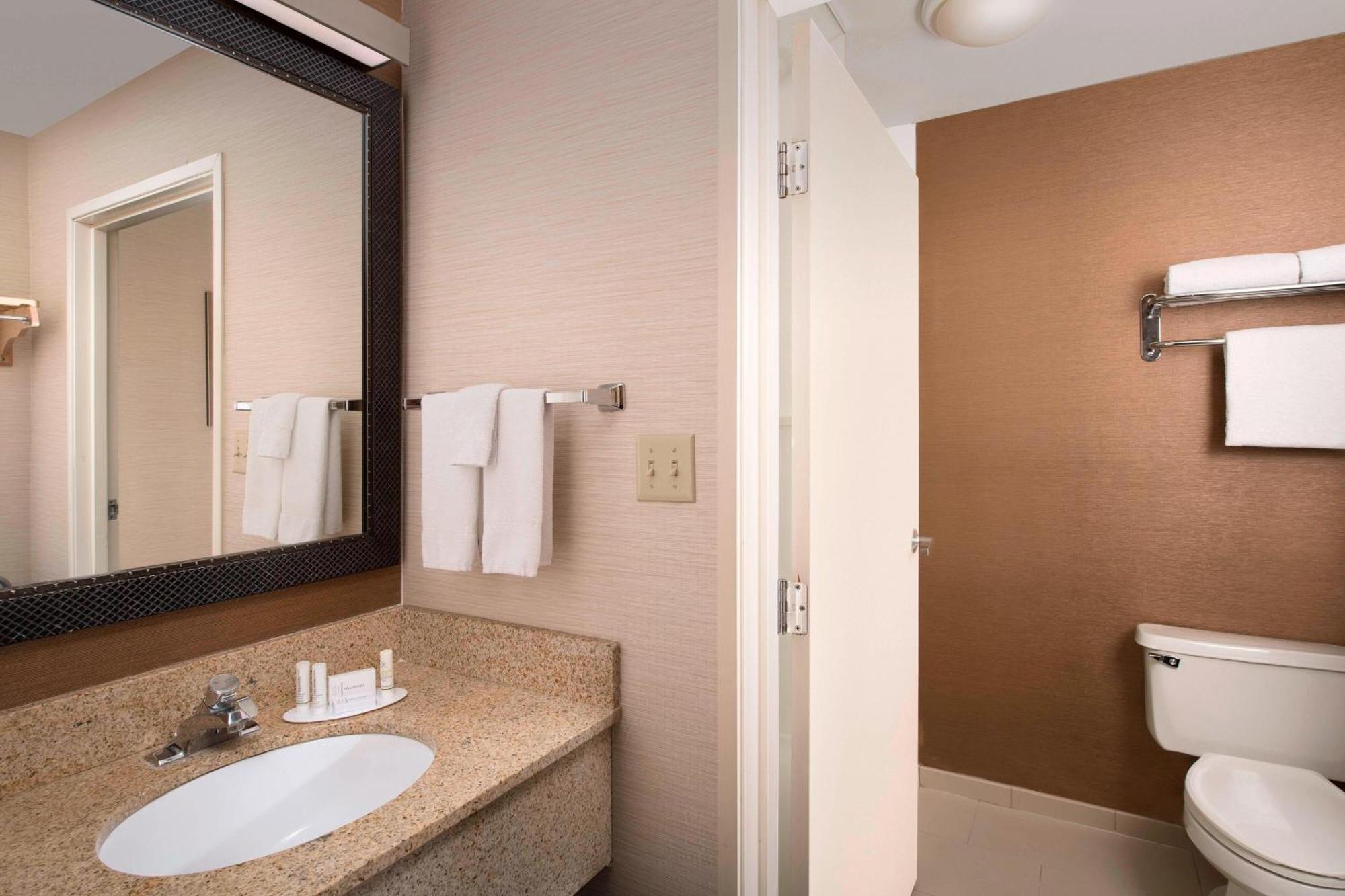 Fairfield Inn & Suites By Marriott Albuquerque Airport Exterior photo
