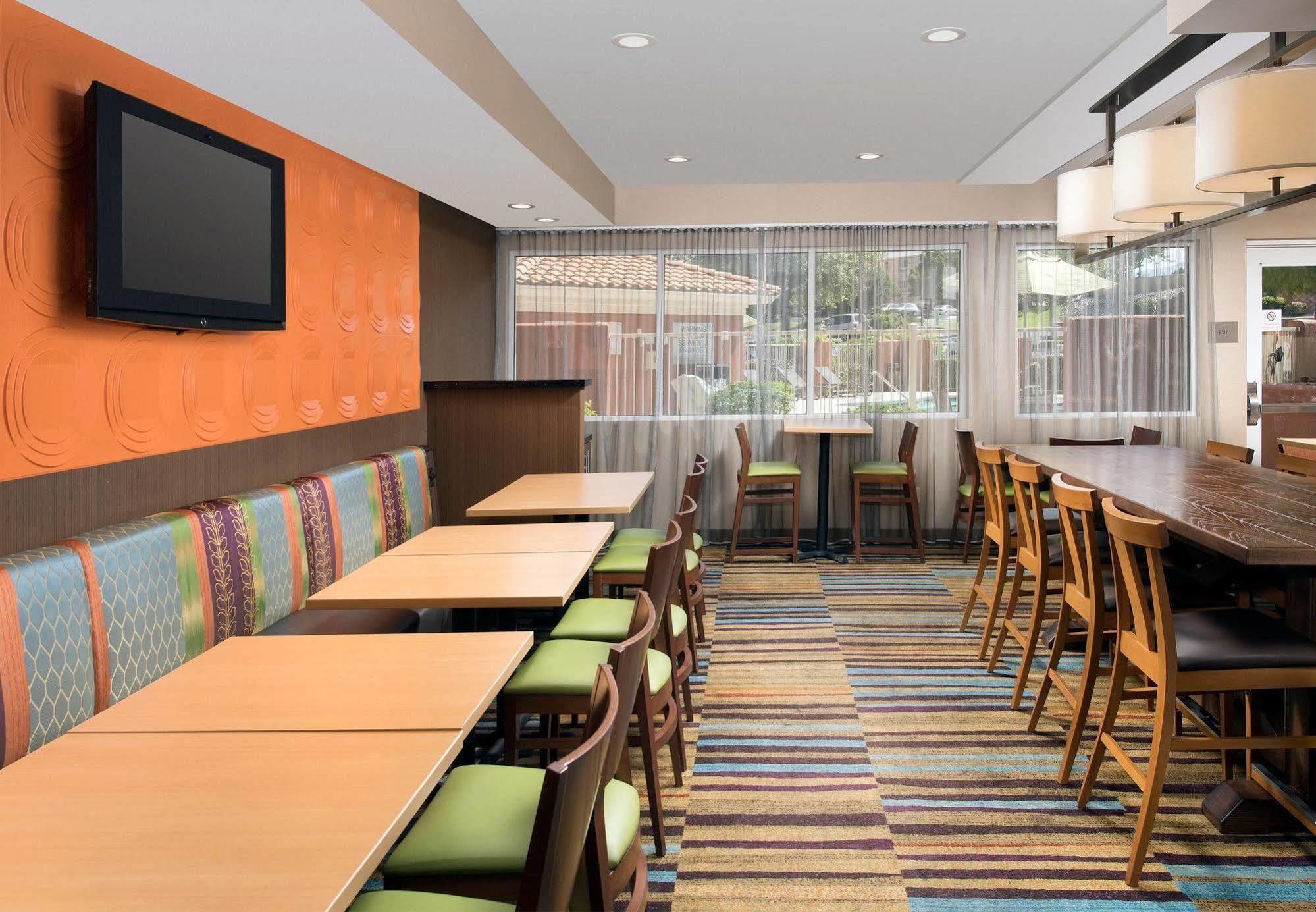 Fairfield Inn & Suites By Marriott Albuquerque Airport Exterior photo